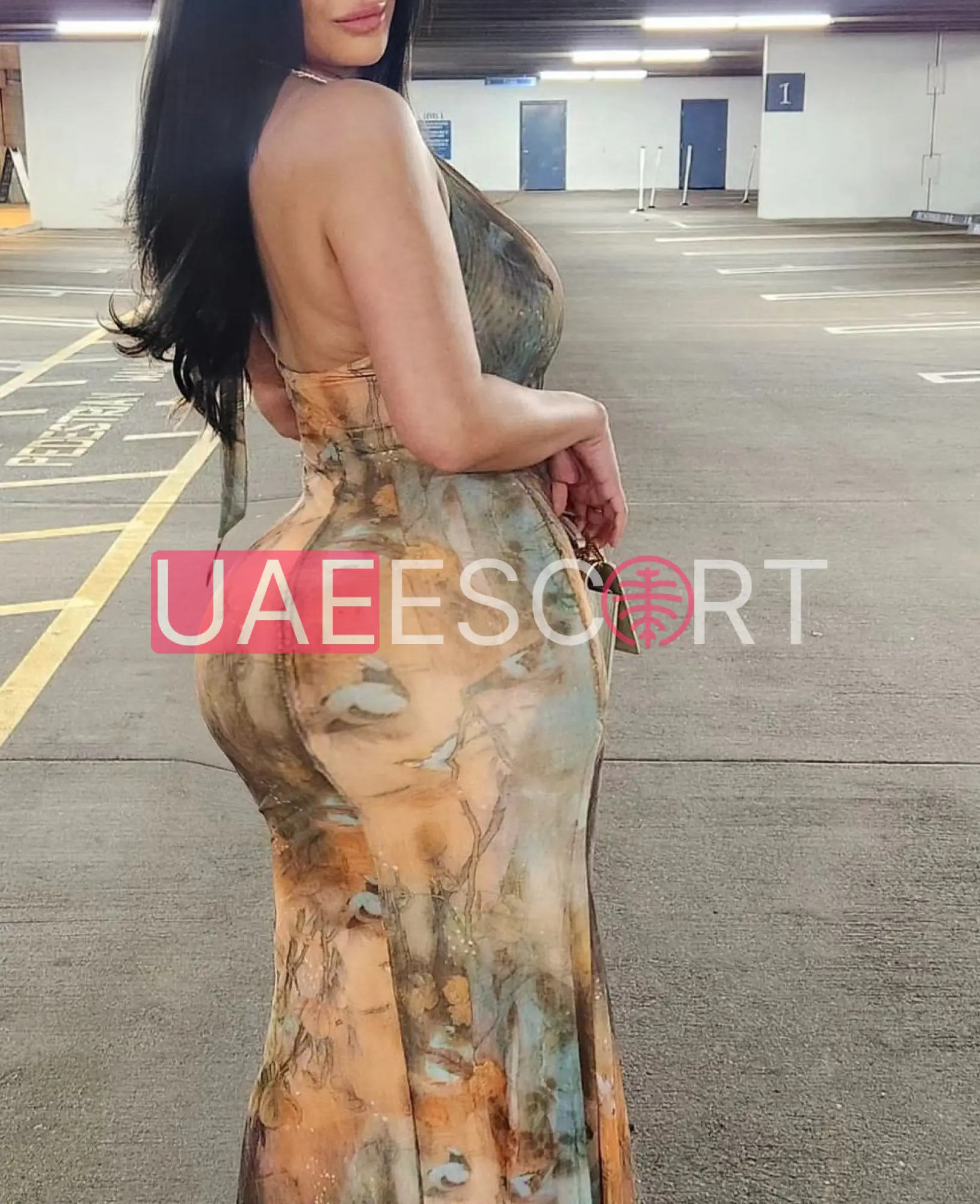Jamila , bust size C, height 170, weight 68, age 28