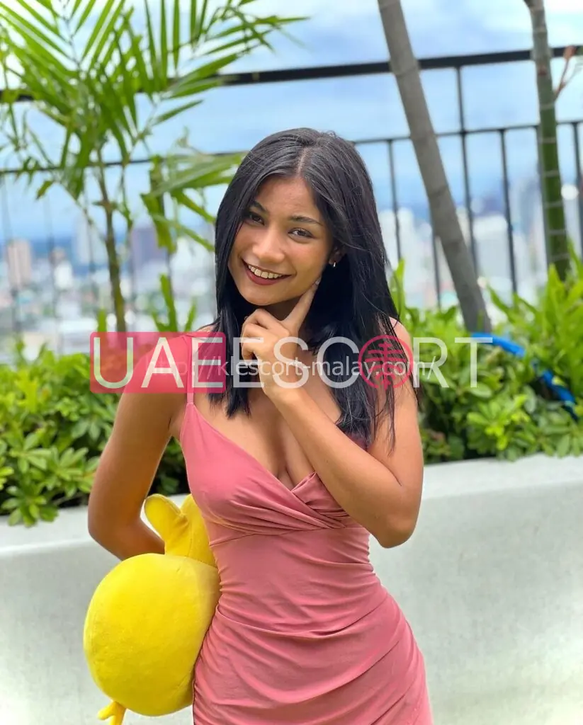 Magen , bust size C, height 163, weight 49, age 25