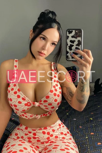 Alexia, bust size C, height 174, weight 67, age 27