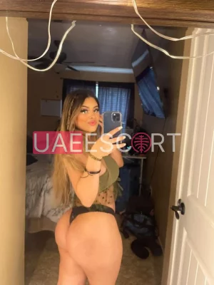 Essa , bust size B, height 168, weight 52, age 26