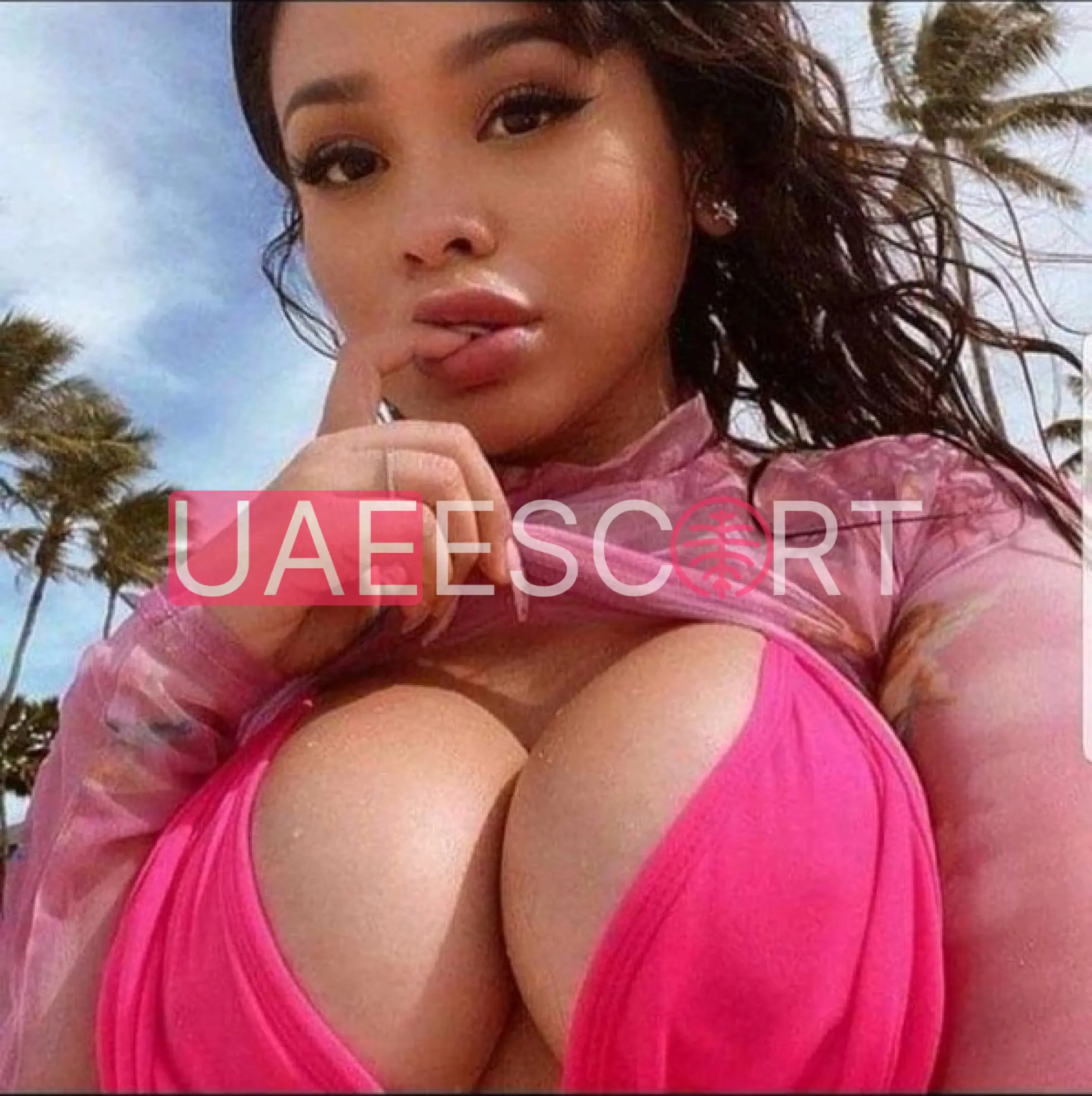 Kayla , bust size B, height 168, weight 75, age 23