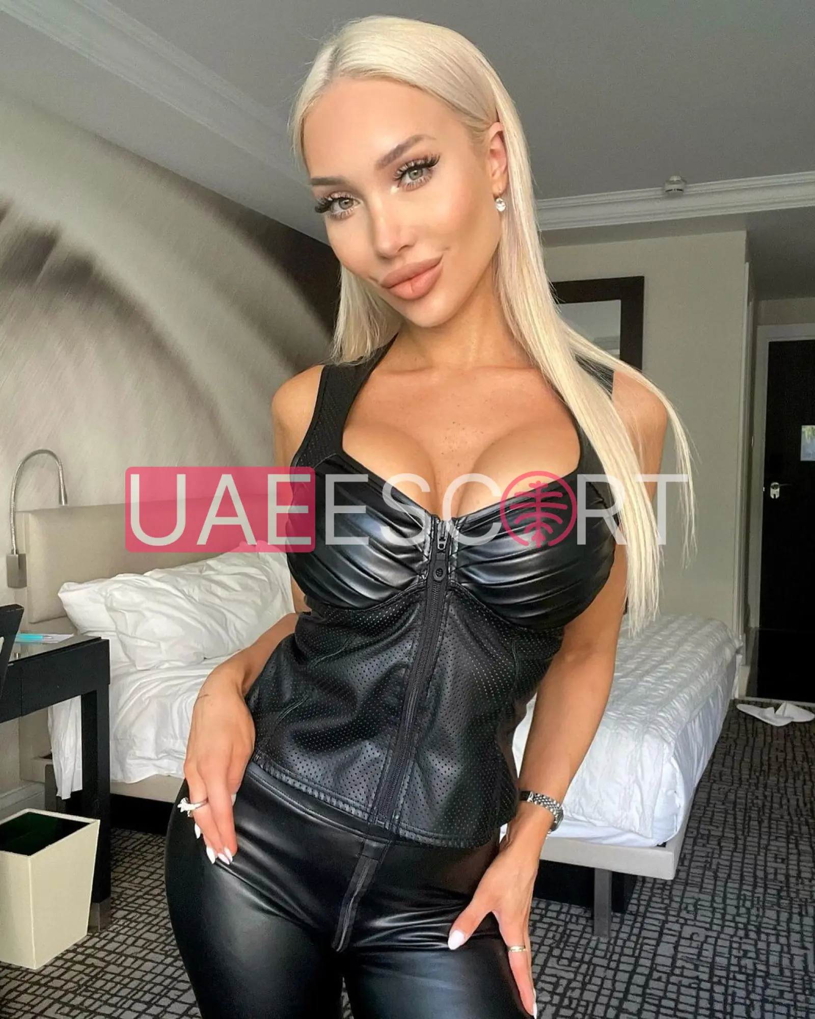 Krista , bust size C, height 170, weight 53, age 27