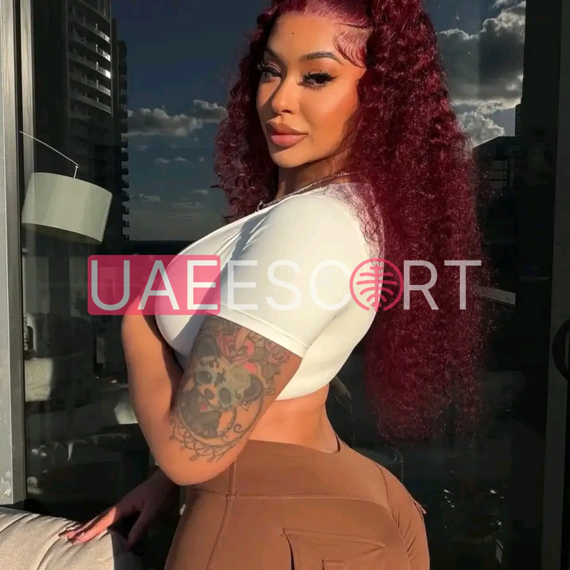Emmy , bust size B, height 180, weight 52, age 29