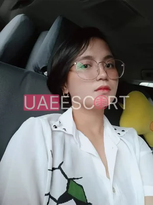 Grace , bust size B, height 165, weight 49, age 20