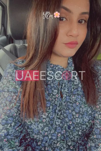 Ayesha, bust size C, height 166, weight 54, age 26