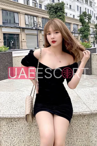 Bebe-1377, bust size B, height 165, weight 50, age 28