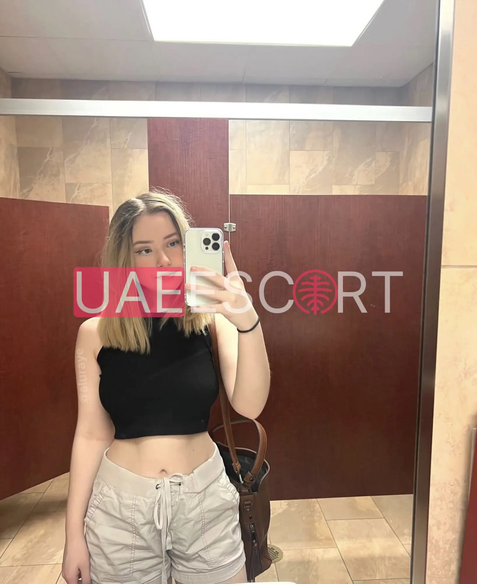 Keshia , bust size B, height 161, weight 59, age 24