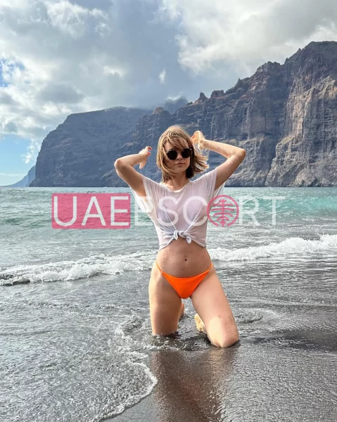 Angele, bust size C, height 165, weight 56, age 22, photo 4
