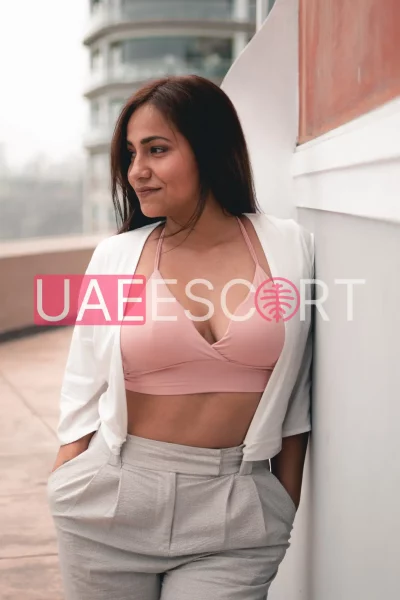 Art, bust size C, height 167, weight 42, age 18