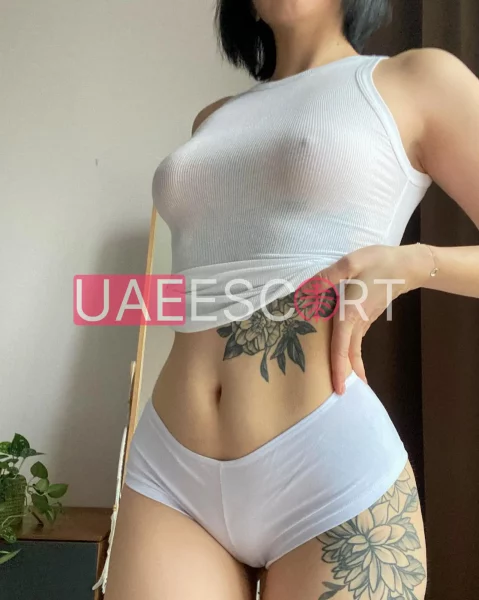 Bee-199, bust size B, height 175, weight 52, age 18, photo 3