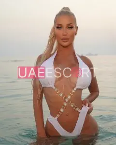 Blanca, bust size D, height 170, weight 63, age 29, photo 4