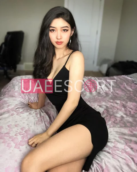 Araminta-990, bust size C, height 164, weight 52, age 23, photo 4