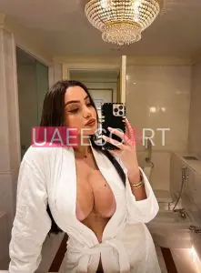 Gee, bust size C, height 165, weight 46, age 28, photo 4