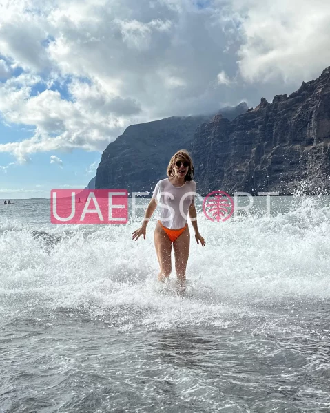 Angele, bust size C, height 165, weight 56, age 22, photo 7