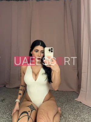 Adria , bust size B, height 170, weight 50, age 28