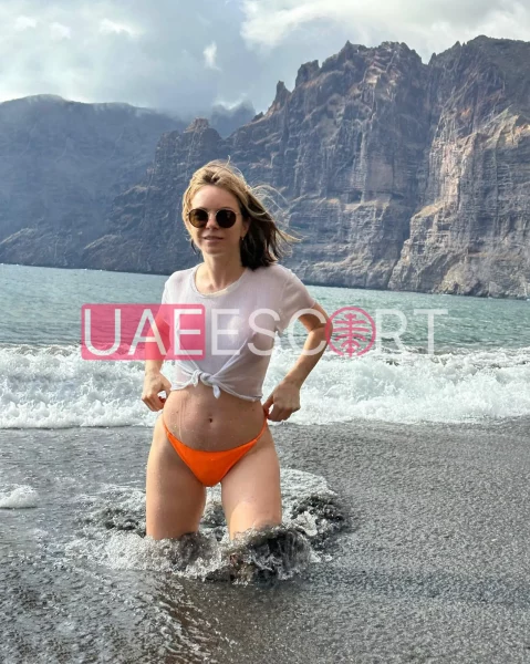 Angele, bust size C, height 165, weight 56, age 22, photo 10