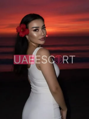 Ayla Cheat On , bust size B, height 170, weight 55, age 24