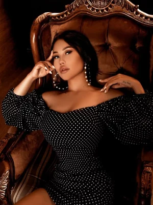 Saida , bust size C, height 160, weight 52, age 29