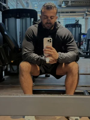 Alp , bust size , height 183, weight 86, age 29